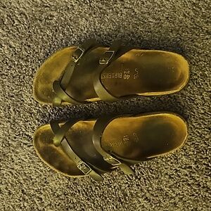 Womens brown birkenstock shoes, size 40